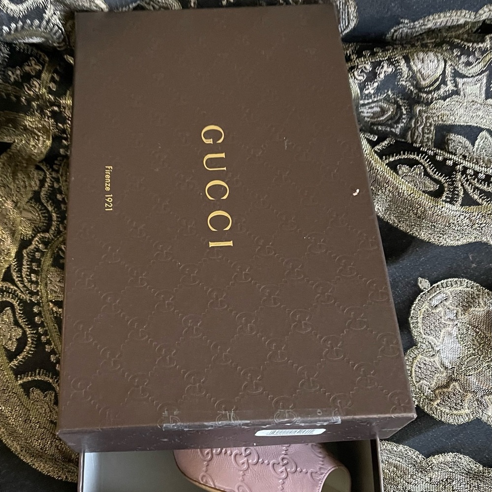 Gucci Pumps peep toe